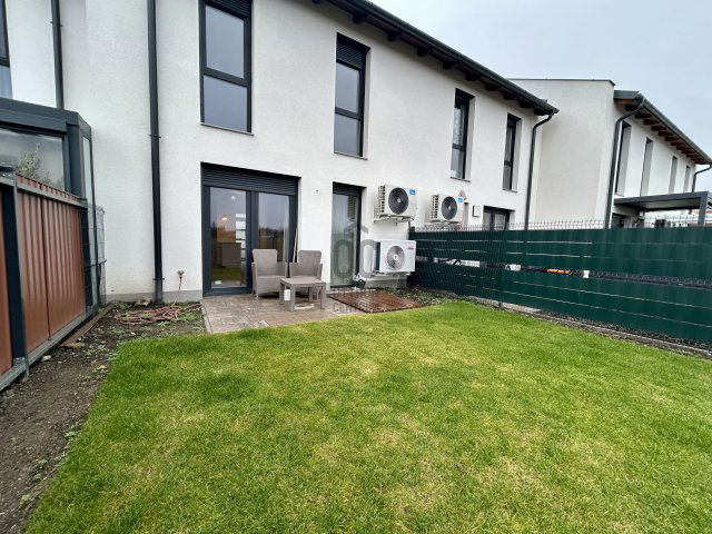 Eladó sorház, Vámosszabadin 99.5 M Ft, 4 szobás