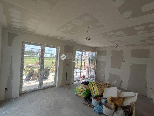 Eladó ikerház, Budapesten, XVIII. kerületben 138 M Ft, 5 szobás