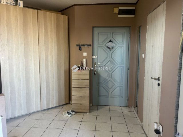 Eladó téglalakás, Budapesten, XVII. kerületben 75 M Ft, 4 szobás