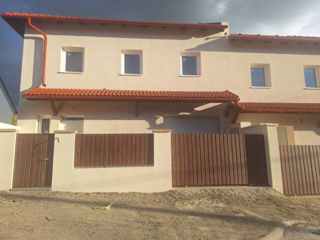 Eladó ikerház, Fóton 113 M Ft, 4 szobás / költözzbe.hu