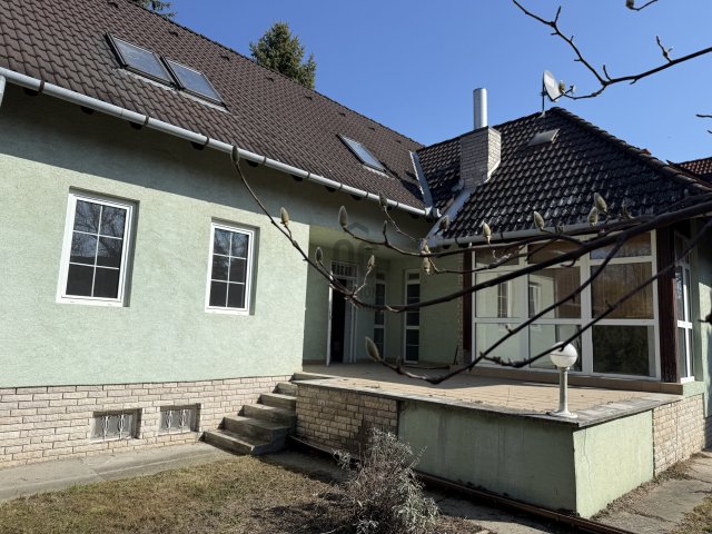 Eladó családi ház, Győrött 145 M Ft, 4 szobás