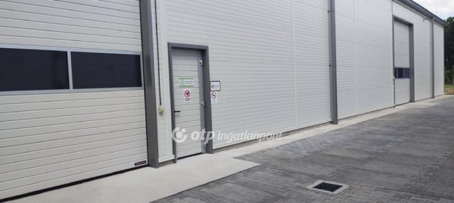 Eladó ipari ingatlan, Helvécián 900 M Ft / költözzbe.hu
