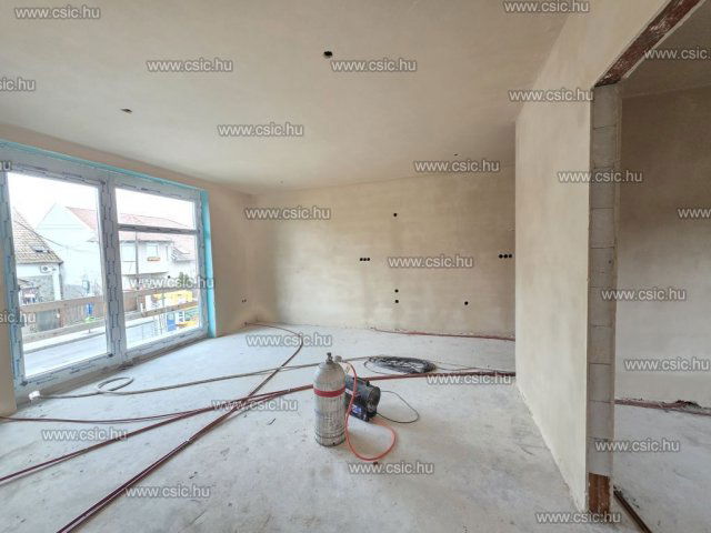 Eladó téglalakás, Budapesten, XVIII. kerületben 86.9 M Ft