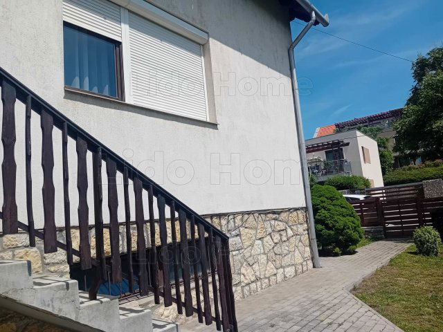 Eladó családi ház, Balatonfüreden 238 M Ft, 8 szobás