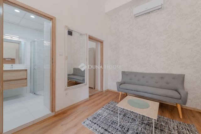 Eladó téglalakás, Budapesten, V. kerületben 78.99 M Ft, 3 szobás