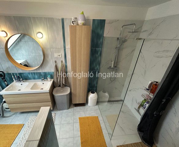 Eladó téglalakás, Nyíregyházán 83.99 M Ft, 4 szobás