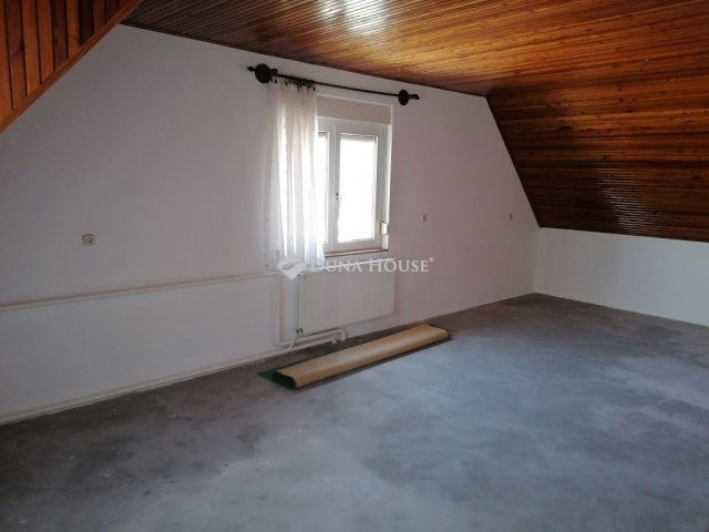 Eladó családi ház, Siklóson 115 M Ft, 3 szobás