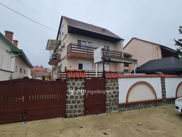Kiadó családi ház, albérlet, Hajdúszoboszlón 1890 E Ft / hó