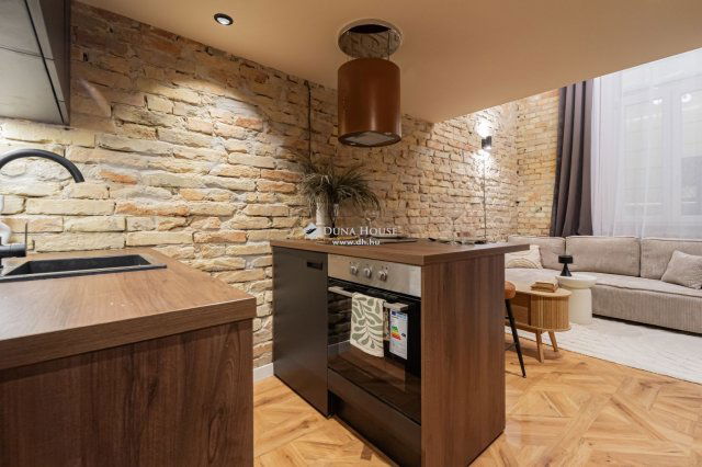 Eladó téglalakás, Budapesten, IX. kerületben 49.9 M Ft