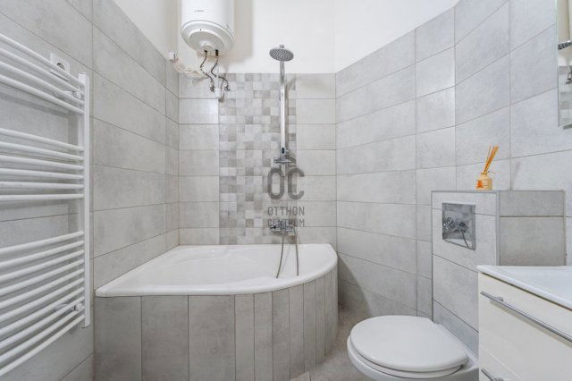 Eladó téglalakás, Budapesten, VII. kerületben 105 M Ft, 3 szobás