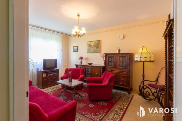 Kiadó panellakás, albérlet, Szegeden 140 E Ft / hó, 2 szobás