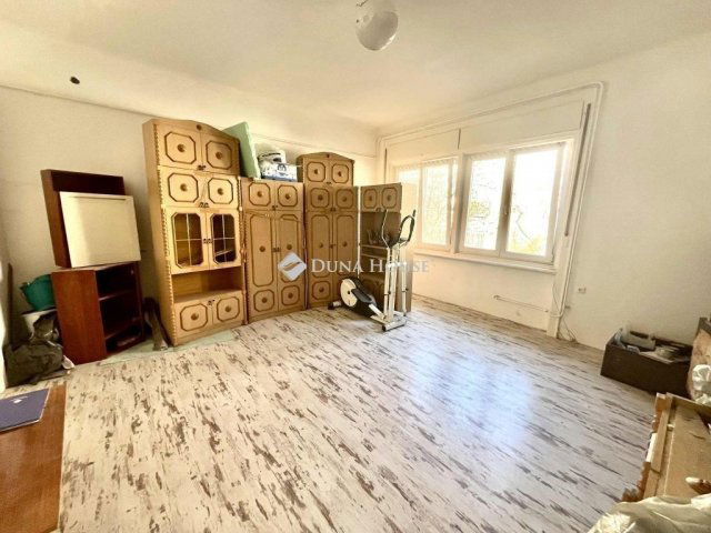 Eladó téglalakás, Budapesten, VIII. kerületben 44 M Ft, 1 szobás