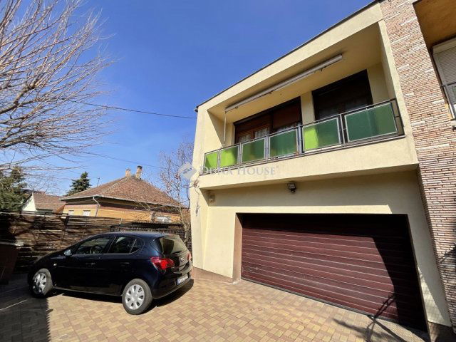 Eladó ikerház, Budapesten, XXI. kerületben, Tölgyes úton