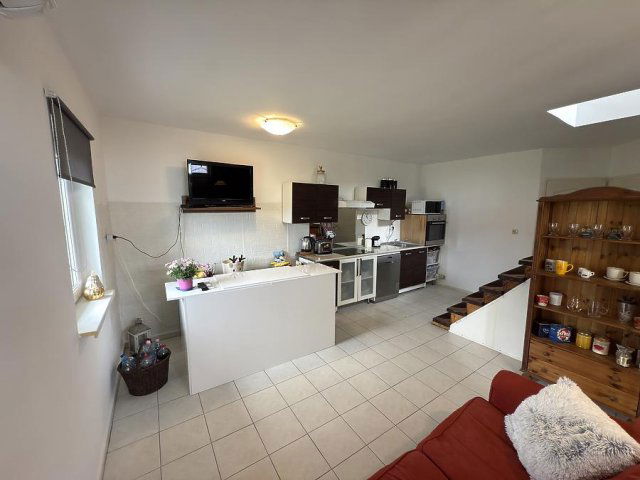 Eladó családi ház, Szentendrén 134.9 M Ft, 4 szobás