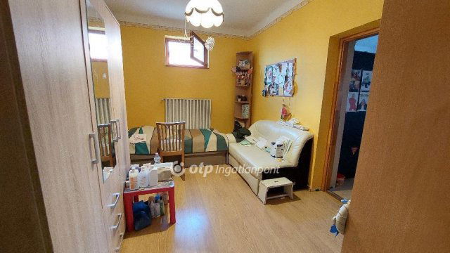 Eladó családi ház, Püspökladányban 37 M Ft, 3 szobás