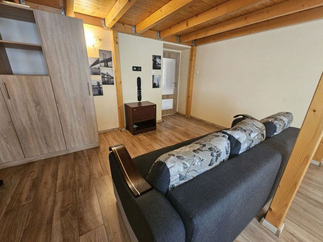 Kiadó téglalakás, albérlet, Debrecenben 220 E Ft / hó, 2 szobás