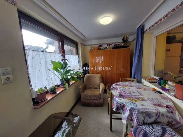 Eladó családi ház, Baján 17.9 M Ft, 1 szobás