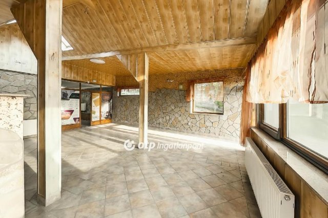 Eladó üzlethelyiség, Gyenesdiáson 84.9 M Ft