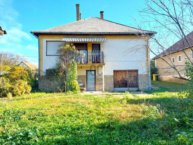 Eladó családi ház, Karádon 29.9 M Ft, 4 szobás