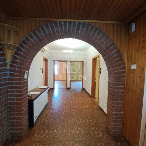 Eladó családi ház, Siófokon 57 M Ft, 3 szobás