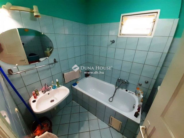 Eladó családi ház, Tóalmáson 51.9 M Ft, 5 szobás