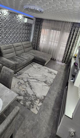 Eladó panellakás, Tatabányán 49.9 M Ft, 1+2 szobás