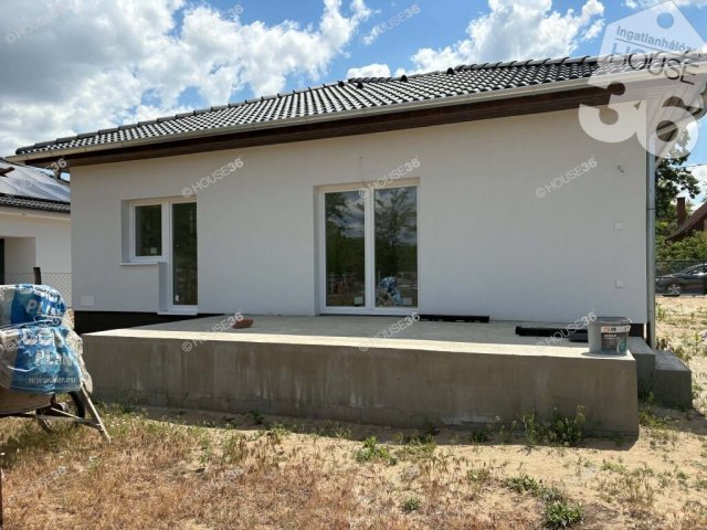 Eladó családi ház, Fülöpjakabon 74.5 M Ft, 4 szobás