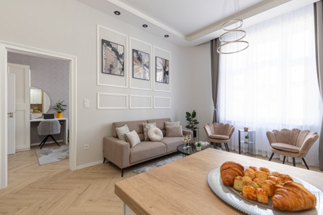 Eladó téglalakás, Budapesten, VII. kerületben 159 M Ft, 3 szobás