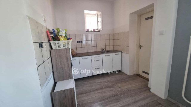 Eladó családi ház, Albertirsán 80 M Ft, 3 szobás