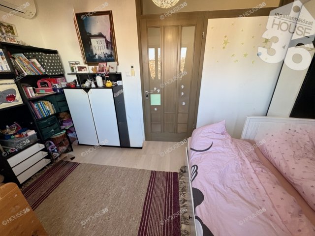 Eladó téglalakás, Kecskeméten 84.5 M Ft, 4 szobás