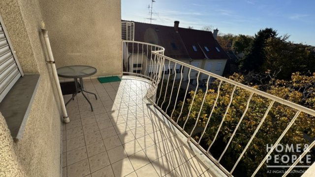 Eladó téglalakás, Szegeden 69 M Ft, 2 szobás