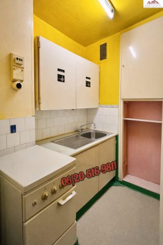 Eladó panellakás, Dunaújvárosban 23.9 M Ft, 1+1 szobás