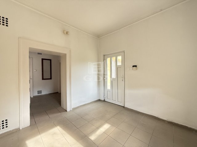 Kiadó családi ház, albérlet, Székesfehérvárott 280 E Ft / hó