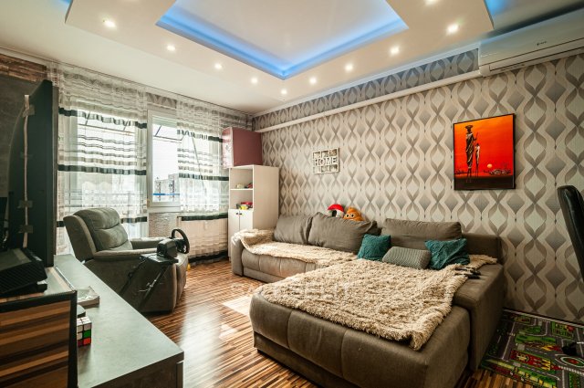 Eladó téglalakás, Debrecenben 70.5 M Ft, 1+2 szobás