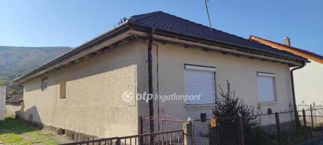Eladó családi ház, Mátraverebélyen 18 M Ft, 4 szobás