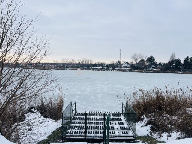 Eladó családi ház, Délegyházán 93 M Ft, 4 szobás