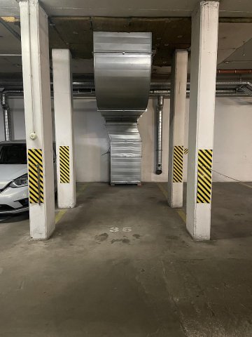 Kiadó garázs, Budapesten, VIII. kerületben, Szerdahelyi utcában