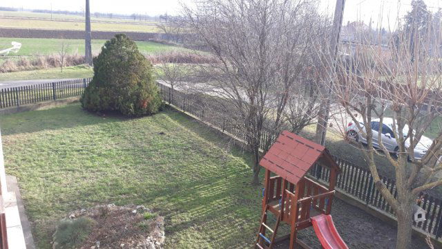 Eladó családi ház, Pusztaszabolcson 69.5 M Ft, 4 szobás