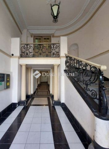 Eladó téglalakás, Budapesten, V. kerületben 199.7 M Ft, 3 szobás