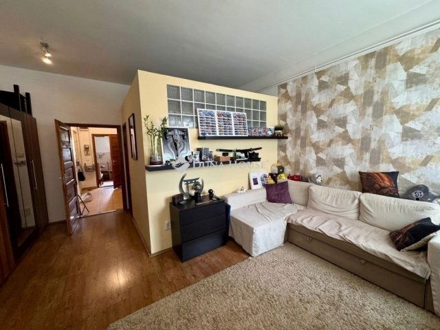 Eladó téglalakás, Budapesten, XIII. kerületben 63 M Ft, 1 szobás