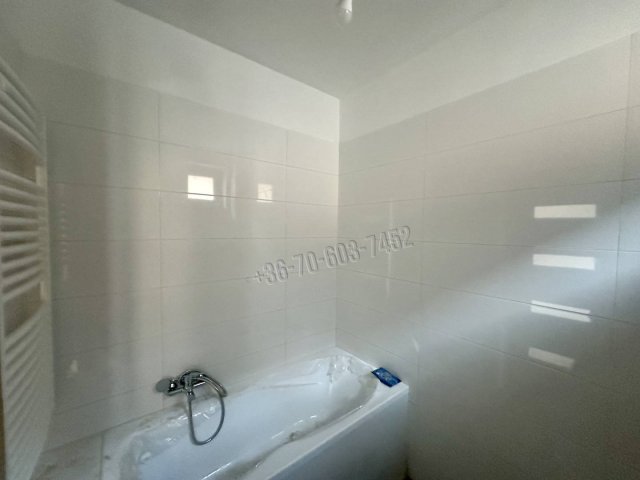 Eladó ikerház, Fóton 90 M Ft, 4+1 szobás / költözzbe.hu