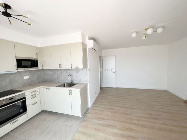 Eladó téglalakás, Budapesten, XIII. kerületben 180 M Ft