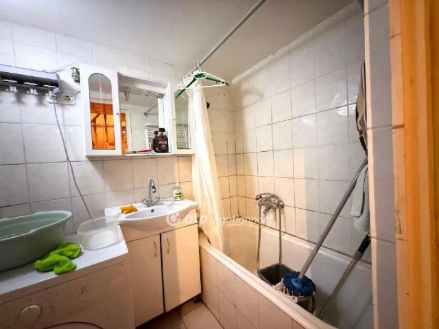 Eladó téglalakás, Budapesten, VIII. kerületben 49.9 M Ft