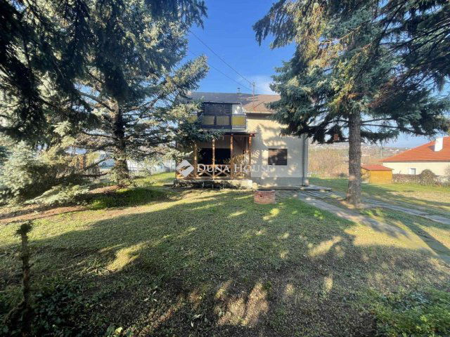 Eladó nyaraló, Csopakon 94.9 M Ft, 4 szobás