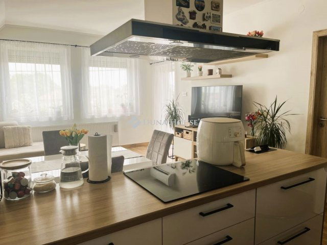 Eladó téglalakás, Dabason 86 M Ft, 3 szobás