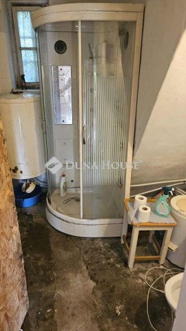 Eladó családi ház, Ozorán 8.4 M Ft, 2 szobás