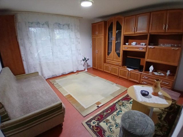 Kiadó családi ház, albérlet, Debrecenben 150 E Ft / hó