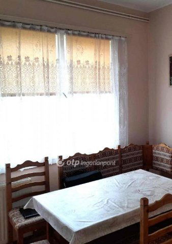 Eladó családi ház, Kisbárapátin 33.6 M Ft, 2+1 szobás