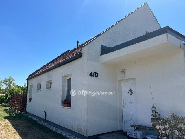 Eladó családi ház, Lepsényben 68 M Ft, 3+1 szobás
