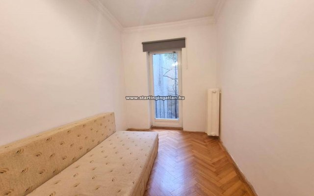 Eladó téglalakás, Budapesten, VII. kerületben, Dob utcában